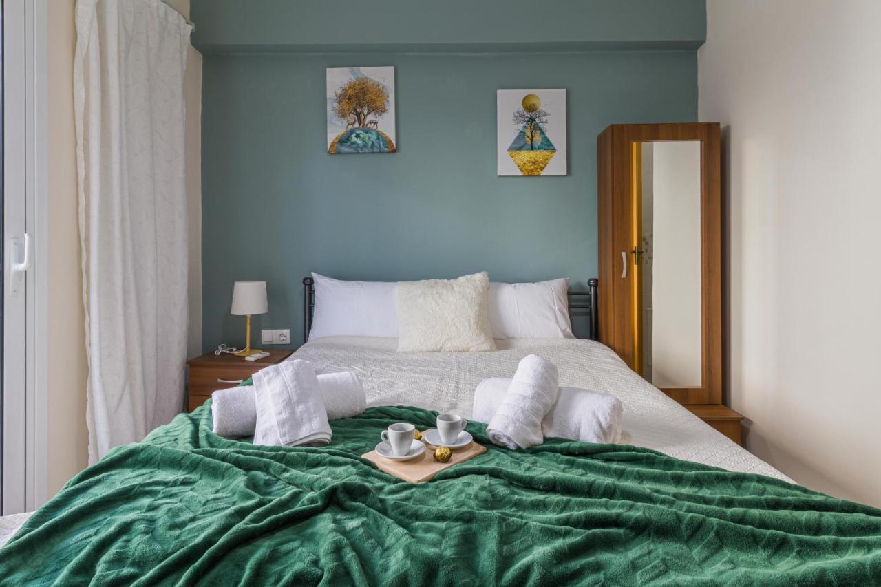 Couples Retreat, Fully Equipped Studio/ Loutraki Beach Lejlighed Eksteriør billede