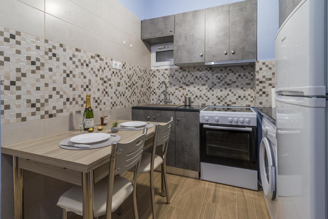 Couples Retreat, Fully Equipped Studio/ Loutraki Beach Lejlighed Eksteriør billede
