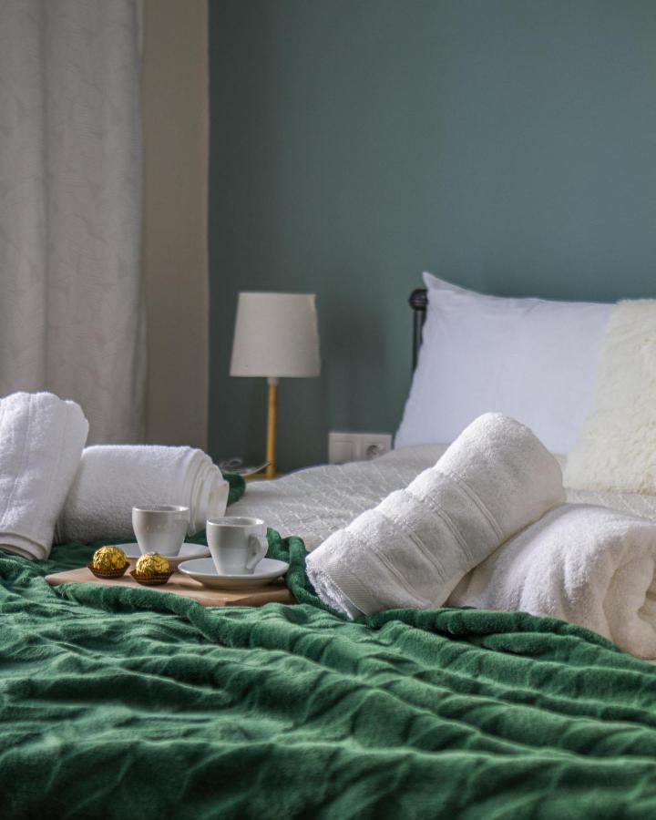 Couples Retreat, Fully Equipped Studio/ Loutraki Beach Lejlighed Eksteriør billede